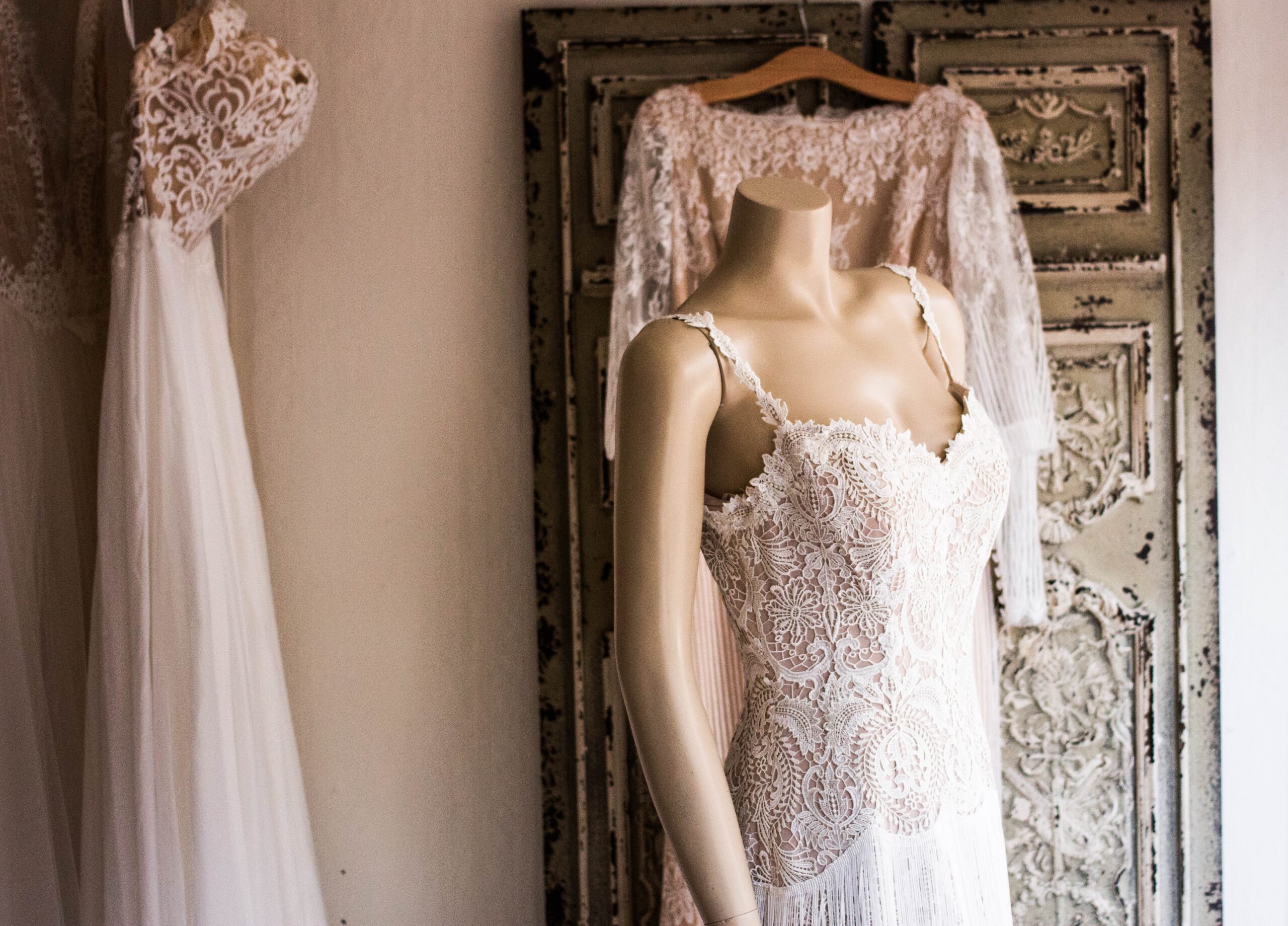 Wedding Dress Fitting and Alteration Etiquette