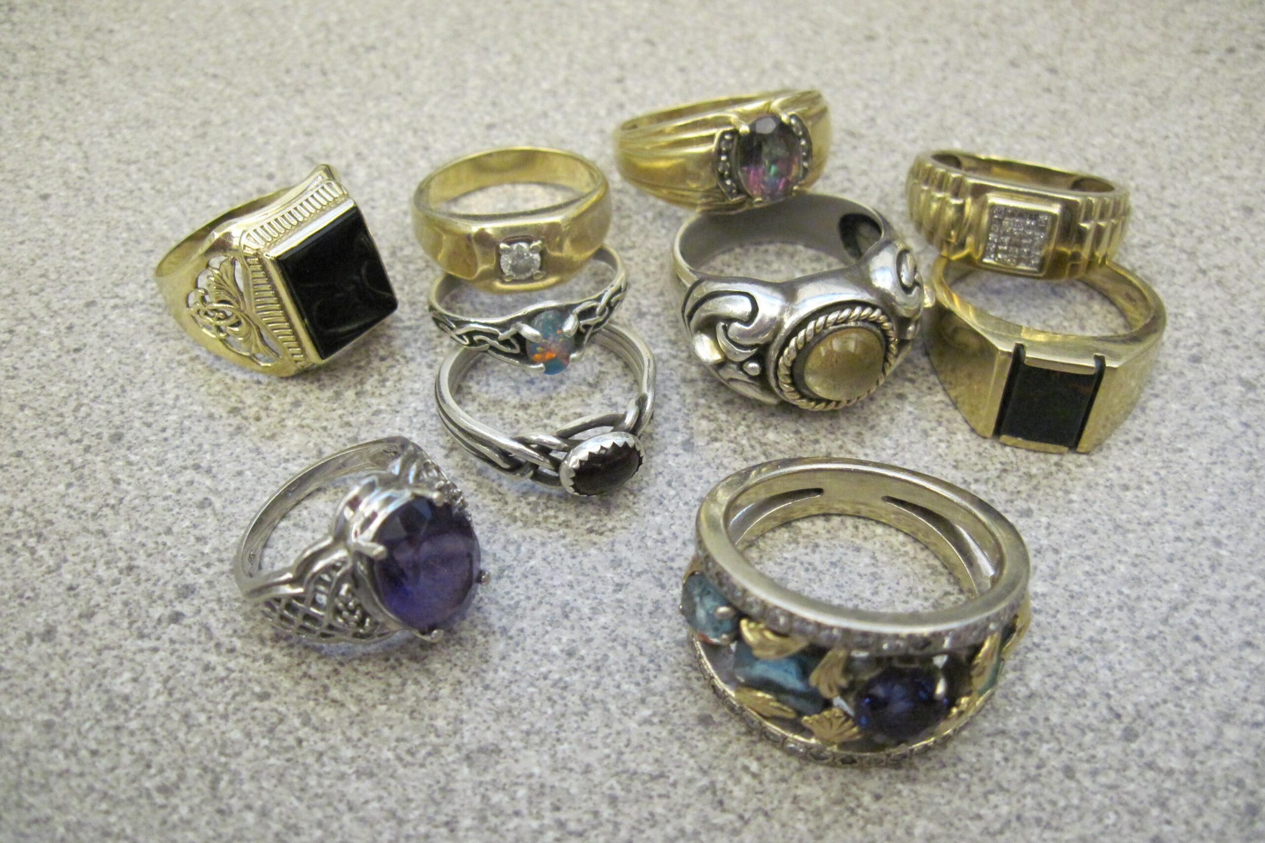 Types of Ring Settings and Mountings